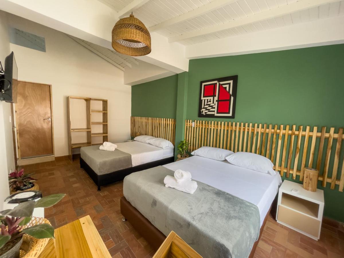 Hotel Casa Las Palmas Медельин Экстерьер фото
