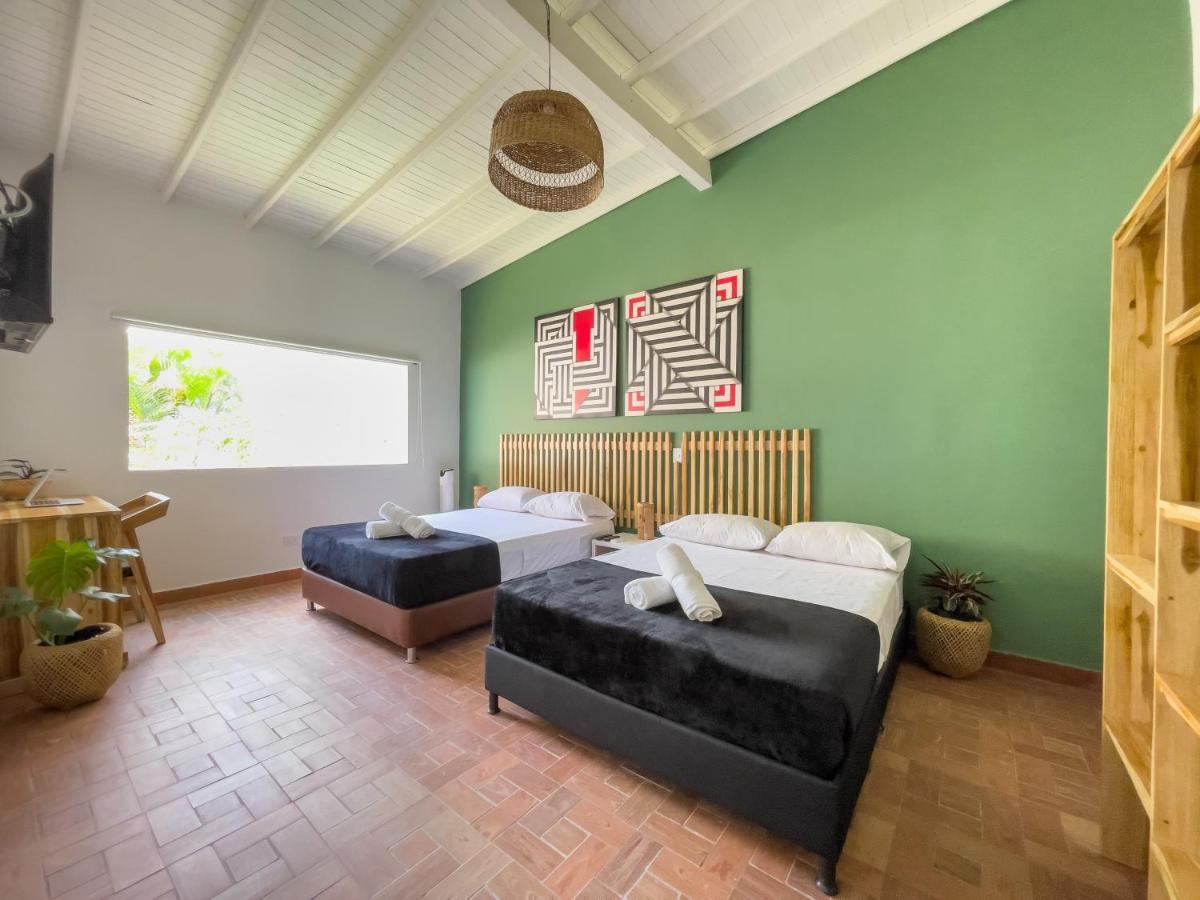 Hotel Casa Las Palmas Медельин Экстерьер фото